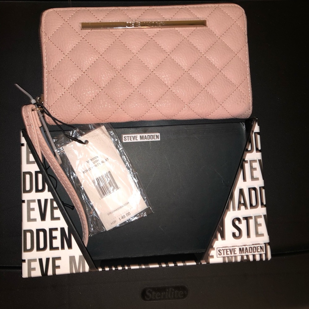 Steve Madden Wallet